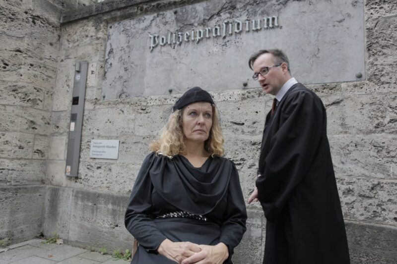 Munich: Crime Ralley - Tour with actors in GERMAN - Munich’s Unique Crime Investigation Experience for $44