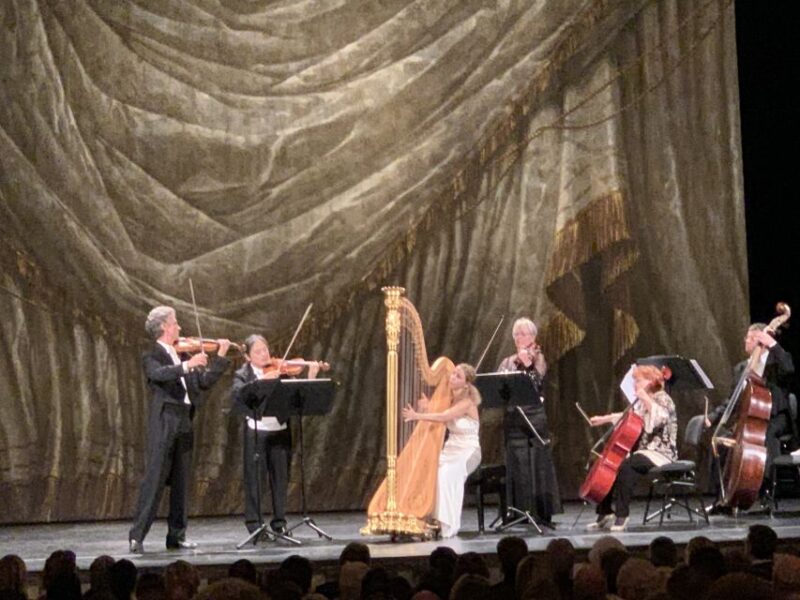 Munich: Gala Concert in the Cuvilliés Theatre - Who Will Love This Concert?