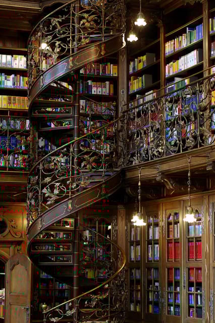 Munich: Law Library Guided Visit with Entry Tickets - Exploring the Exterior and Interior of Munich’s New Town Hall