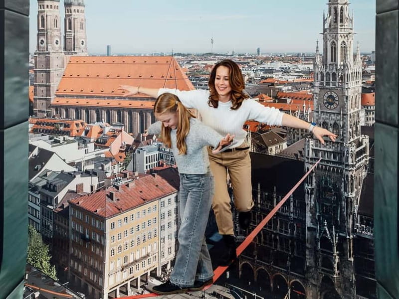 Munich: Magic Bavaria - Museum of Fun, Selfies and Illusions - Discover Bavarian Highlights in a Creative Way