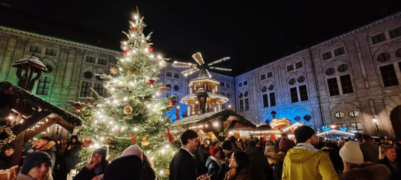 Munich: Neuschwanstein by Bus & Opt. Munich Xmas Market Tour - Scenic Drive through Bavarian Landscapes to Hohenschwangau