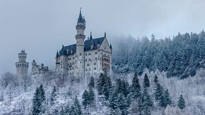 Munich - Neuschwanstein Castle+Linderhof Private Tour - Practical Details: Transport, Guides, and Accessibility