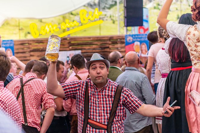 Munich Night Tour with a Local: Private & 100% Personalized - Experiencing the Local Cafe Culture in Glockenbachviertel