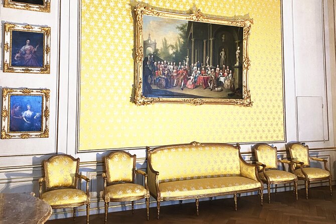 Munich Nymphenburg Palace Tickets and Tour, Carriage Museum - Exploring Nymphenburg Palaces Exterior and Gardens
