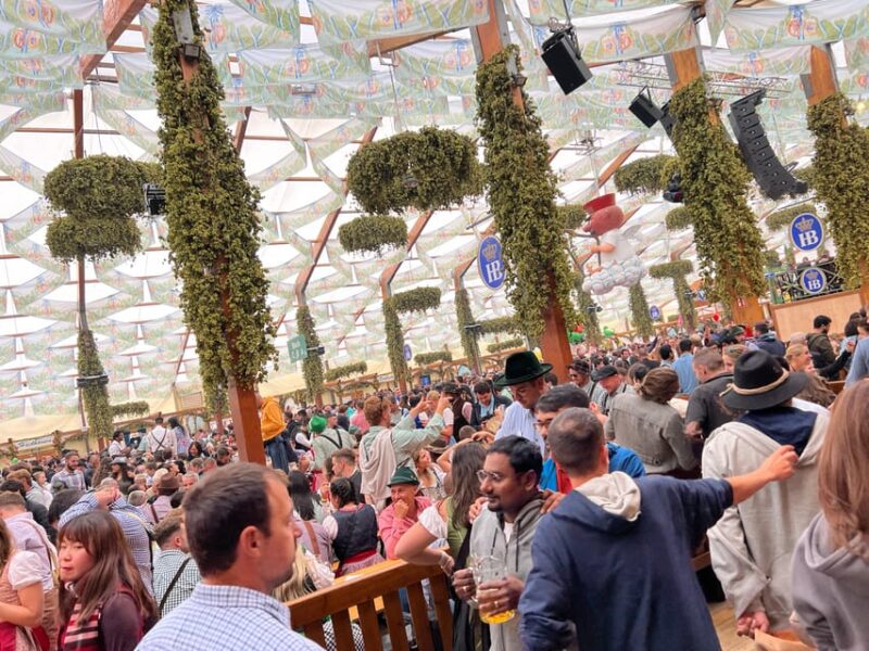 Munich: Oktoberfest Tour & Big Beerhall Evening Reservation - Munich: Oktoberfest Tour & Big Beerhall Evening Reservation – An Authentic Bavarian Celebration