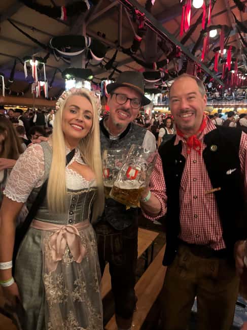 Munich: Oktoberfest Tour & Big Beerhall Evening Reservation - The Guide’s Role and Inside Tips