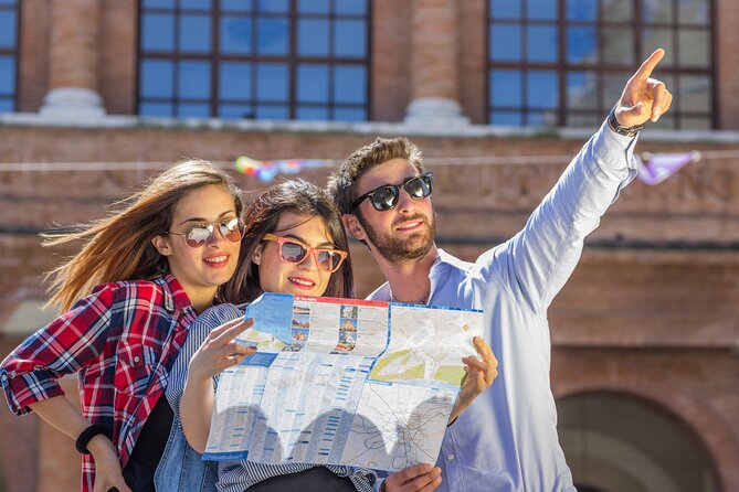 Munich Old Town and English Gardens Private Walking Tour - The English Garden: Munich’s Largest Public Park