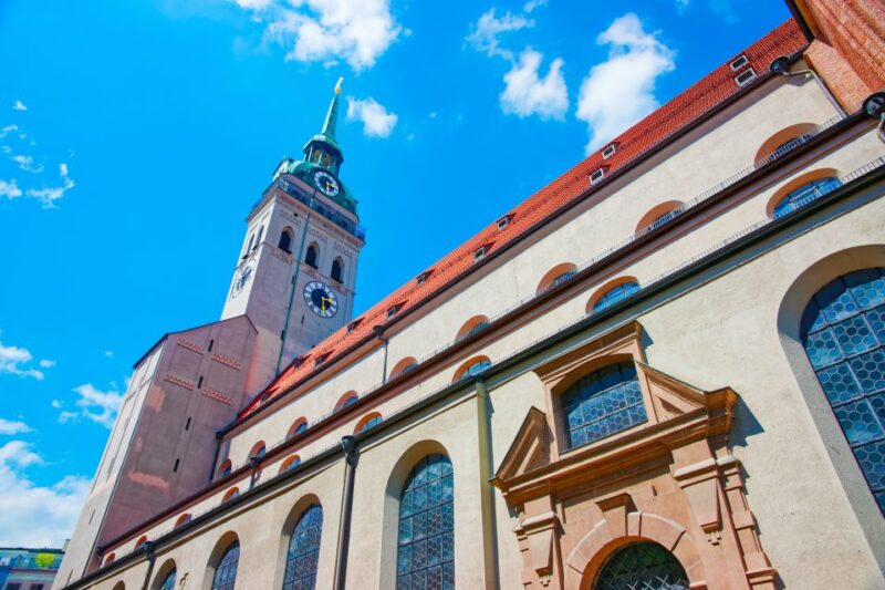 Munich: Old Town Highlights Private Walking Tour - Munich’s Old Town: A Walk Through History and Grandeur