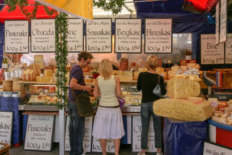 Munich: Old Town & Viktualienmarkt City Walk in German - What Sets This Tour Apart from Other Munich Walks