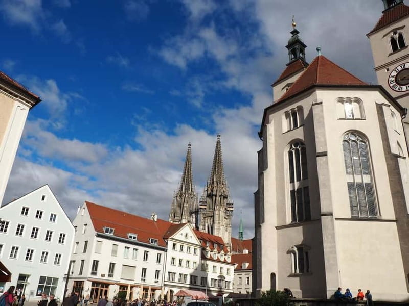 Munich: Private Tour by Car to Regensburg - A Medieval City - UNESCO World Heritage Sites and the Old Towns Over 1,000 Monuments