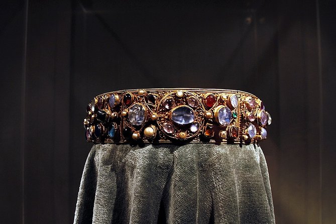 Munich Residenz Palace, Museum and Treasury Private Tour - Private Transfers and Guest Comfort