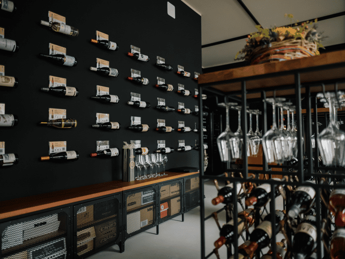 Munich: Romantic Wine Experience for Two at Viktualienmarkt - Accessibility and Limitations