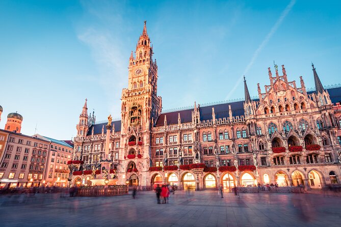 Munich Sightseeing Hopping with traditional delicacies - Beer Tasting and Traditional Bavarian Delicacies