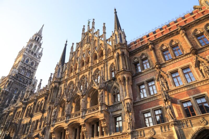 Munich: Third Reich & WWII Walking Tour - The Guide: Expertise and Storytelling Style