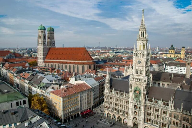 Munich: Top Walking Tour with Traditional Food & Drink - Discover Munich’s Historic Old Town in Six Hours