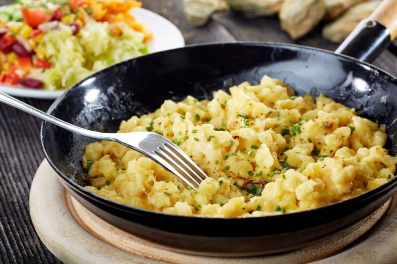 Munich: Traditional German Food and Old Town Private Tour - Additional Sights: Medieval Gates, Asamkirche, and Residenz