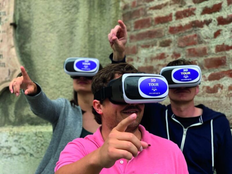 Munich: Walking Tour Old Town 3D VR Tour in GERMAN - Highlights of Marienplatz in Two Epochs