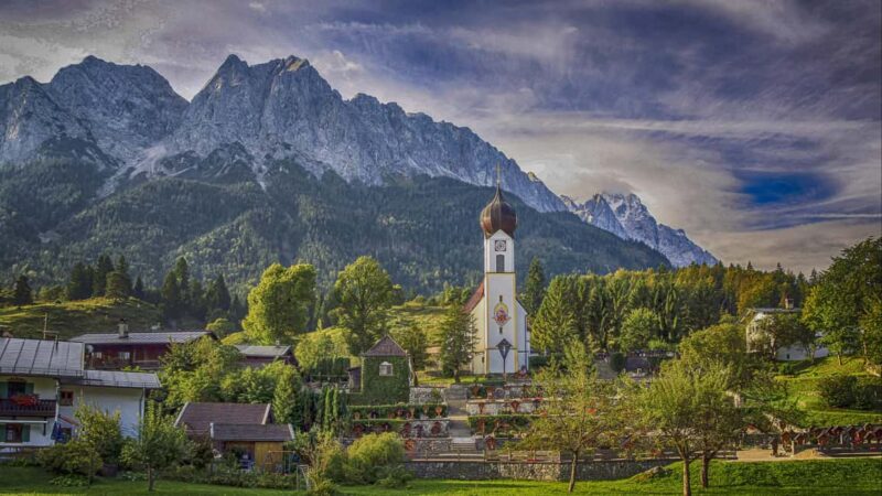 Munich: Zugspitze, Eibsee & Neuschwanstein + austria. privat - Return to Munich with Memorable Views