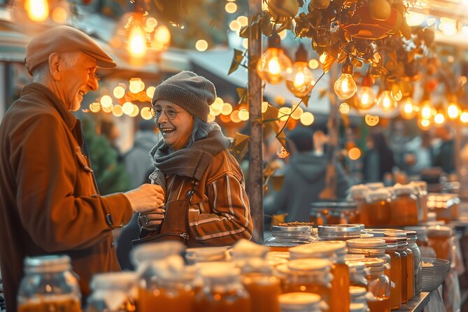 Munich:Christmas Market Hopping with Sightseeing Tour - The Interactive Mobile App and Guided Christmas Quiz