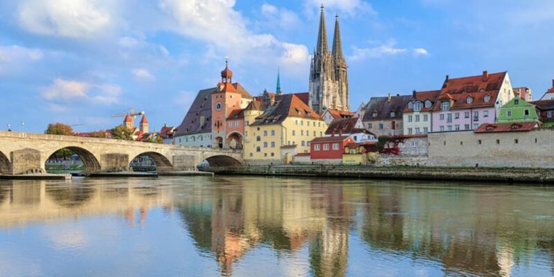 Munich:REGENSBURG MEDIEVAL BEAUTY-PRIVATE GUIDED TOUR BY CAR - Key Points
