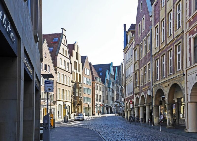 Münster: Old Town Crime Mystery Tour - The Pacing and Group Dynamics