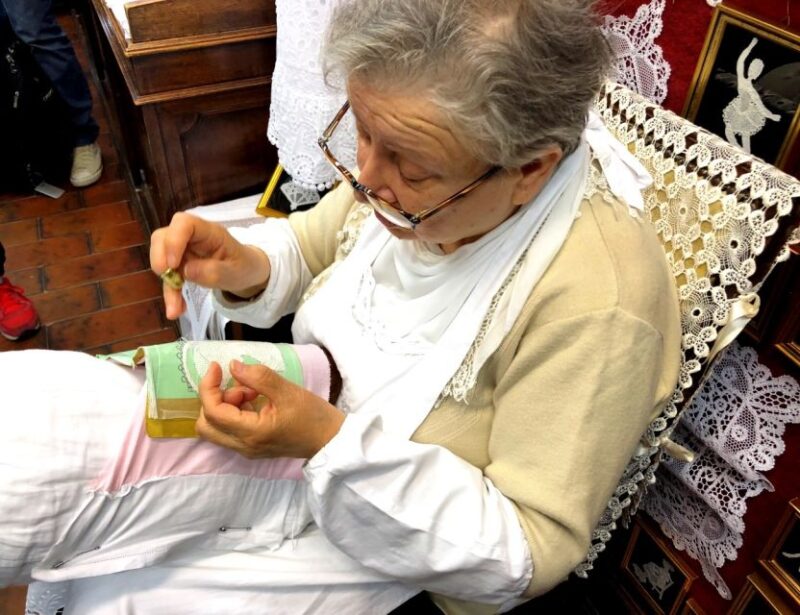 Murano and Burano half-day trip from Punta Sabbioni Jesolo - Pacing and Group Size: Keeping the Tour Efficient