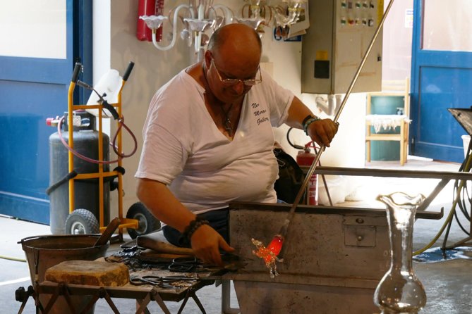 Murano & Burano Islands Guided Small-Group Tour by Private Boat - Optional Visit to the Burano Lace Museum