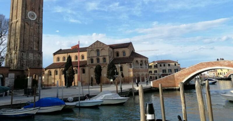 Murano: Glass Lampwork Workshop and Walking Tour - Experience the Art of Murano Glass Making and Sightseeing in Just 2 Hours