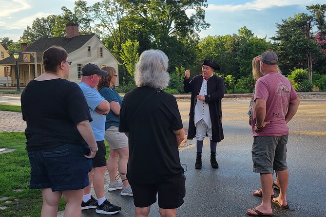 Murder, Mayhem, and Scandal: 1-hour Historical Character Tour - Coffeehouse Confrontations Over the Stamp Act