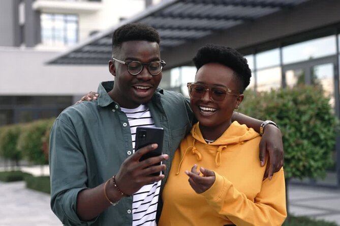 Murder Mystery Detective Experience in Springfield IL - Group Sizes and Device Usage