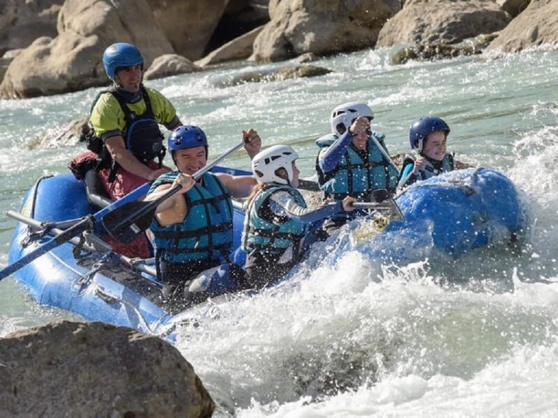 Murillo de gállego: Family Rafting in Huesca - The Guide’s Role in Making the Experience Special