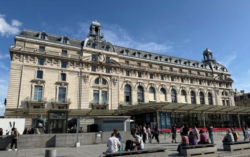 Musée d'Orsay: private tour with a certified guide - Highlights of Monet, Renoir, Degas, and Van Gogh
