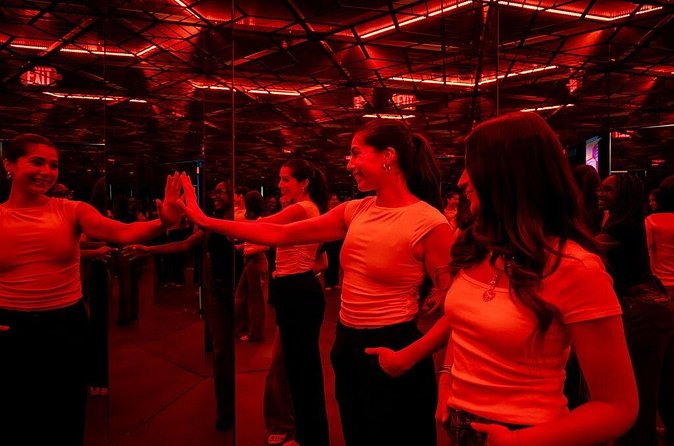 Museum of Illusions Dallas Admission - The Atmosphere and Staff Experience