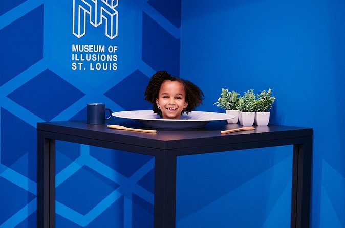 Museum of Illusions St Louis Admission Ticket - The Experience from the Perspective of Visitors