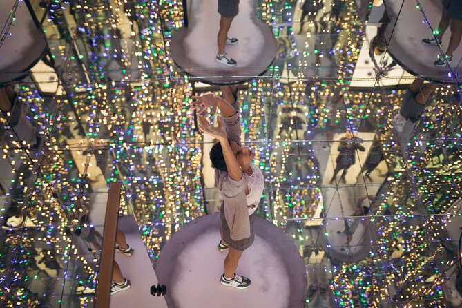 Museum of Illusions Tour - Accessibility and Convenience