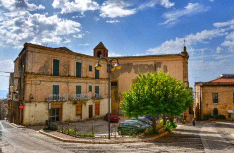 Mussomeli: Guided Historical Walking Tour - The Experience: What Makes This Tour Stand Out