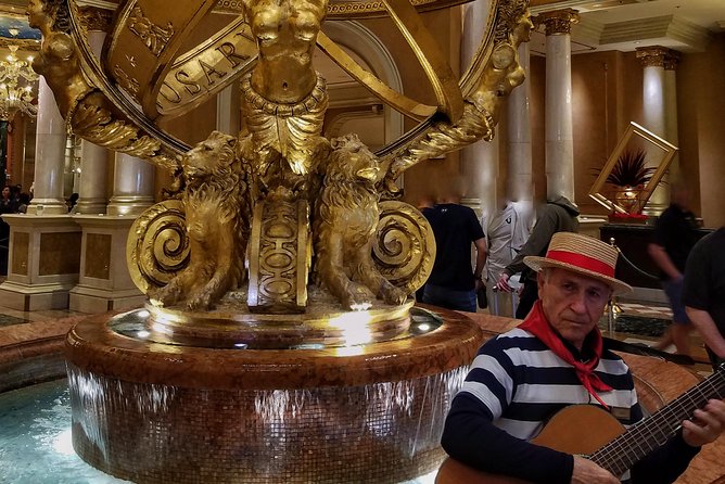 Must-See Spots Are: Las Vegas Strip Walking Tour - Exploring the Flamingo Wildlife Habitat