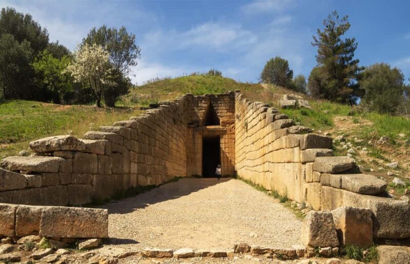 Mycenae Private Tour with Licensed Guide and Tickets - The Palace Ruins and Rulership Insights