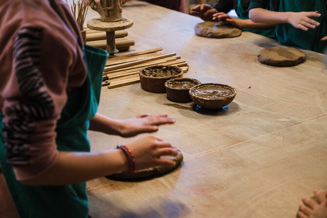 Mycenaean Ceramics Workshop Experience - Sustainable Practices and Recycling in Clay Art