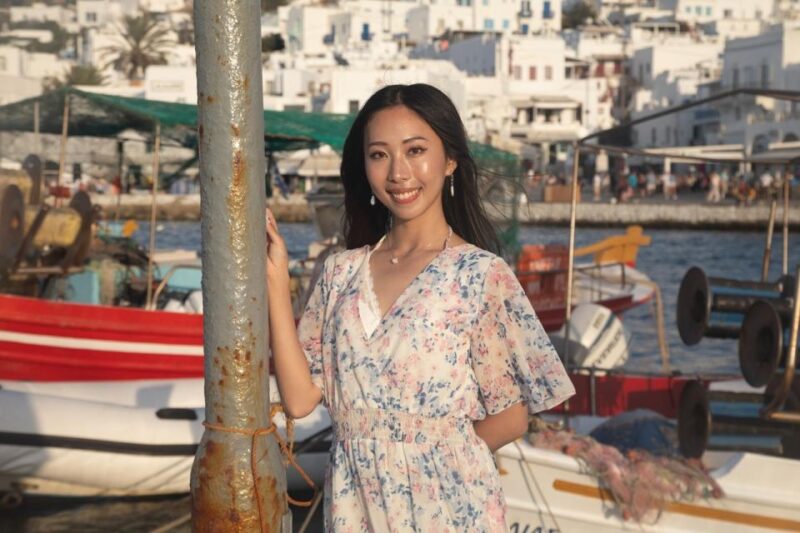 Mykonos: 1 hour private photo session in Mykonos Town - Why Choose This Private Photo Session in Mykonos?