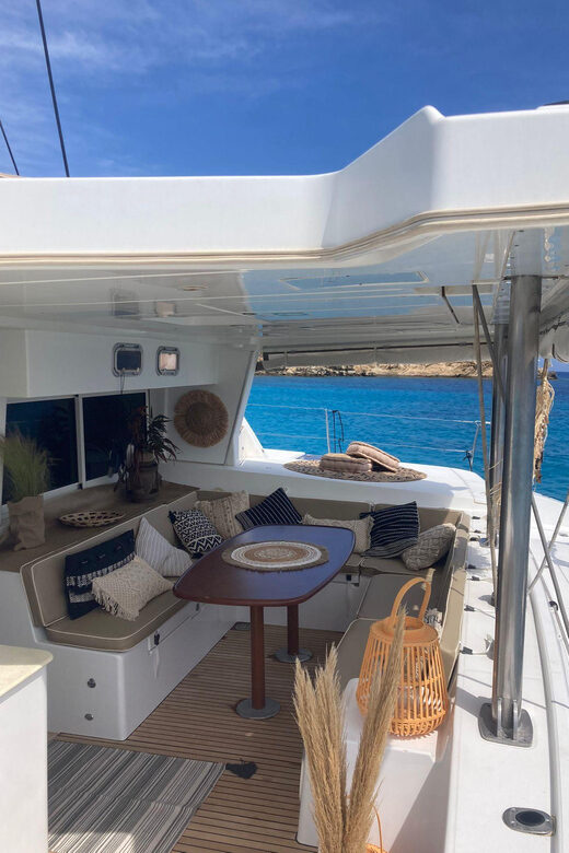 Mykonos: Boho Experience Private Cruise - Entertainment: Music from Greek and International Artists