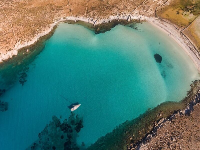 Mykonos: Catamaran Cruise With Meal and Drinks - Food, Drinks, and Onboard Hospitality