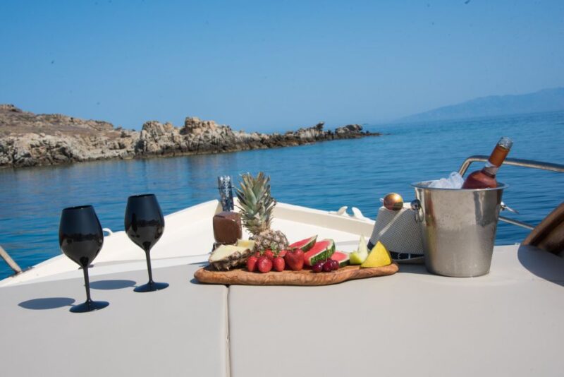 Mykonos: Private Cruise by Wooden Boat with Snorkeling - Scenic Drive and Regional Food at Frangias Beach