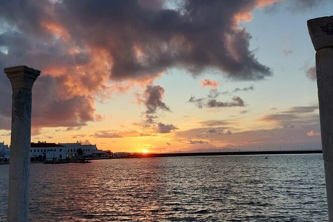 Mykonos Semi Private Bus Tour in English Spanish - Exploring Mykonos Town’s Iconic Landmarks