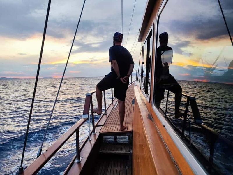 Mykonos: Sunset Boat Cruise with Light Dinner & Drinks - Key Points