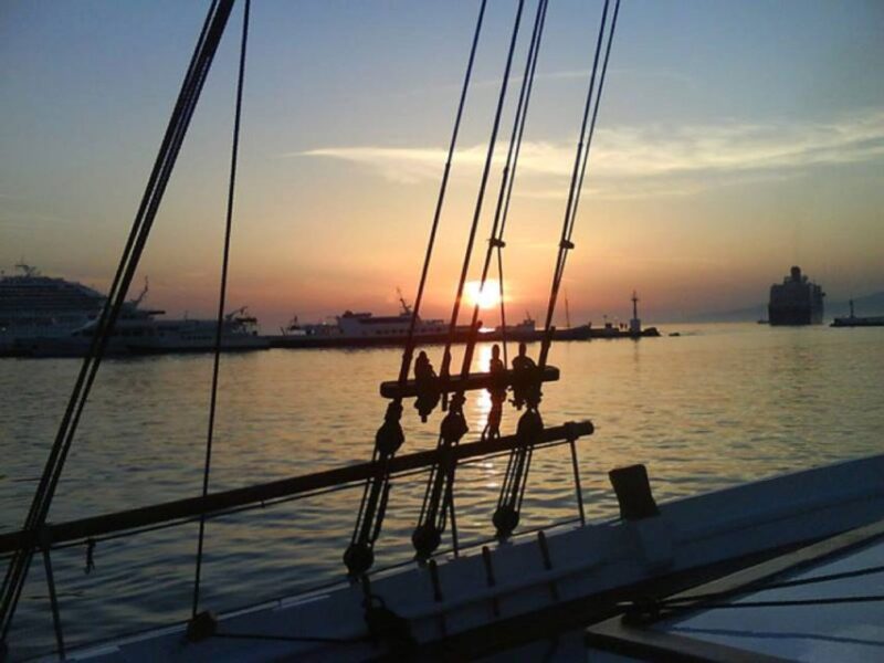 Mykonos: Sunset Cruise with Drinks - What Makes the Sunset Cruise Stand Out?