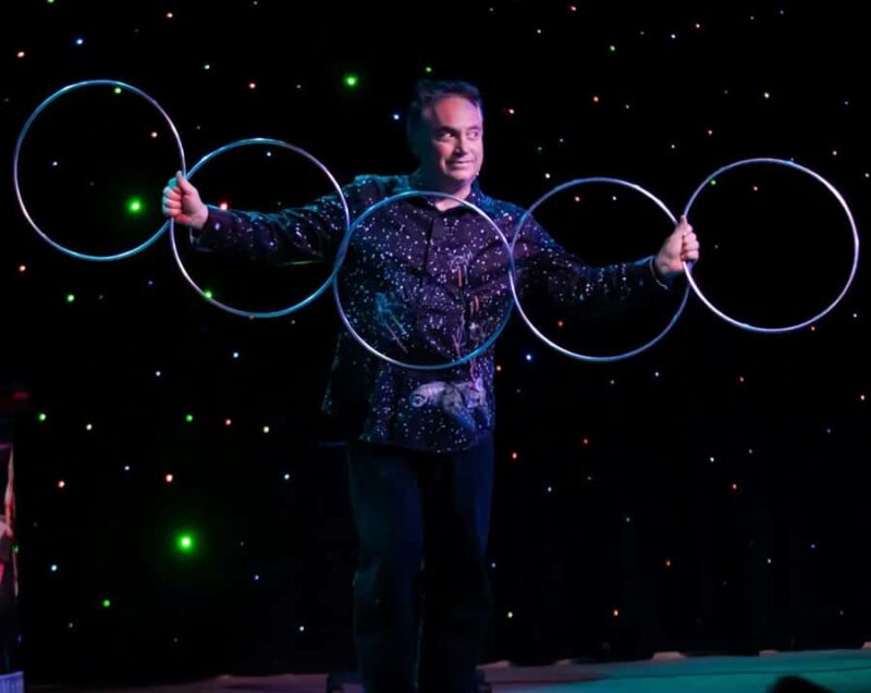 Myrtle Beach Mall: Magic & Comedy Show by Michael Bairefoot - Experience Interactive Magic and Comedy at Myrtle Beach Mall