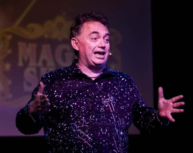 Myrtle Beach Mall: Magic & Comedy Show by Michael Bairefoot - Meet Michael Bairefoot: The Magician Behind the Show