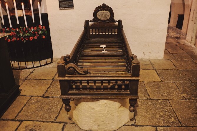 Mysteries in a Valletta Monastery - Guided Tour - The Beheaded Man Statue in the Chapel