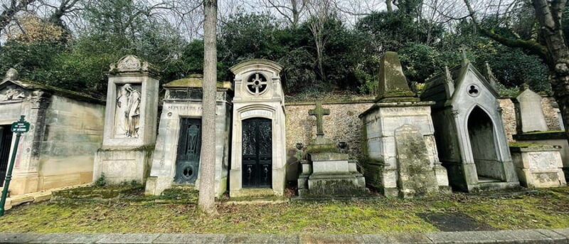 Mysteries of Père Lachaise - Discover the Mysteries of Père Lachaise Cemetery for $17